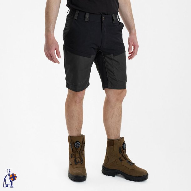 Strike Shorts - Black Ink