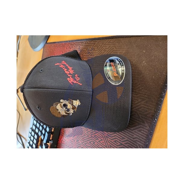 Broderi p� caps